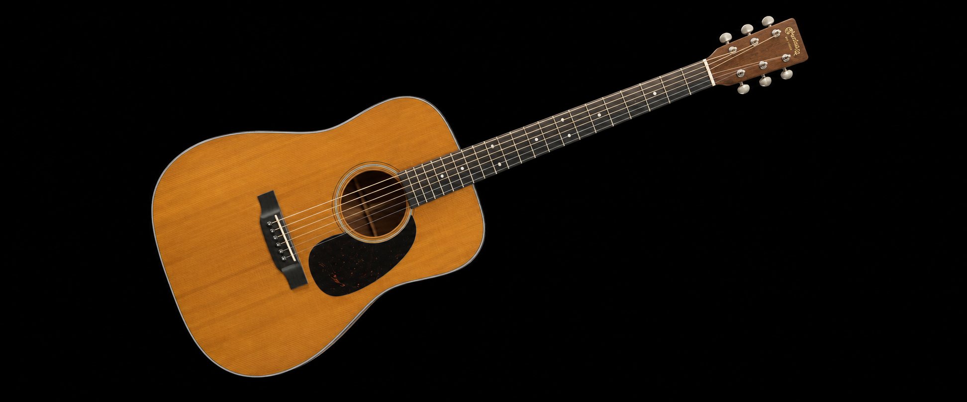 Martin D-18