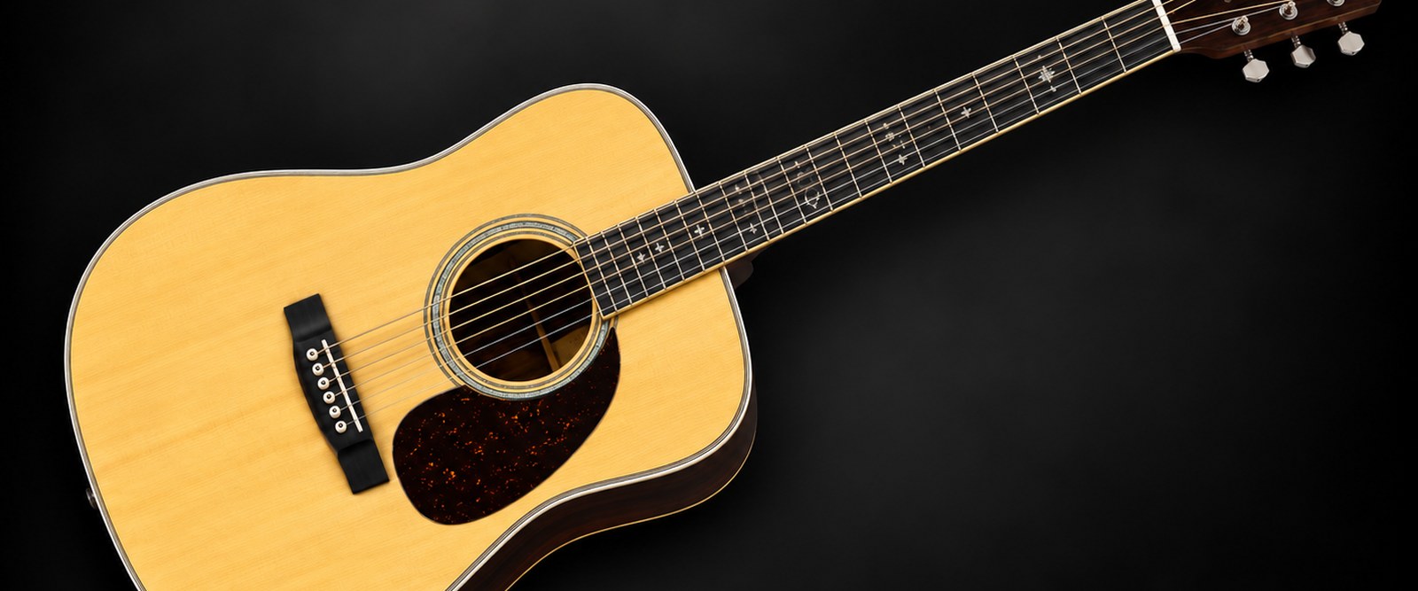 Martin D-28 アコースティックギター